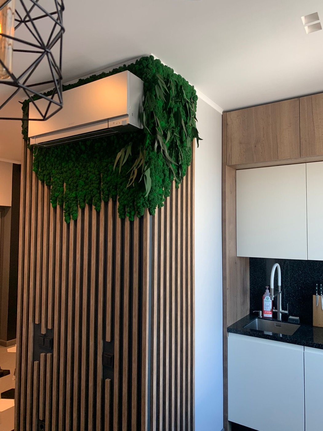 Custom home moss design